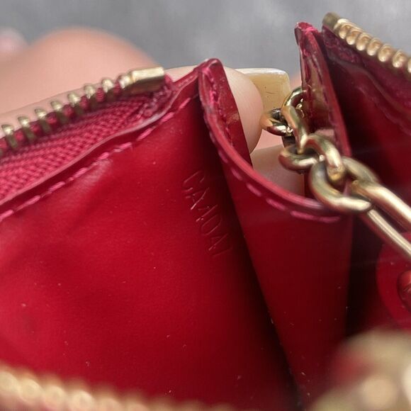 Louis Vuitton Red Vernis Pochette Key Cles Card Case Coin Purse - Picture 11 of 12